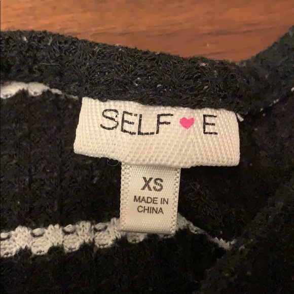 bundle package, two tops small and extra small - Picture 2 of 6